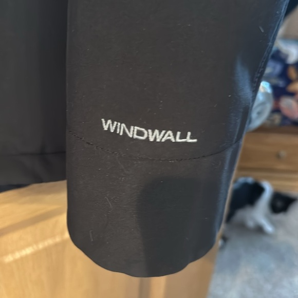 North Face Windwall jacket - Picture 3 of 7